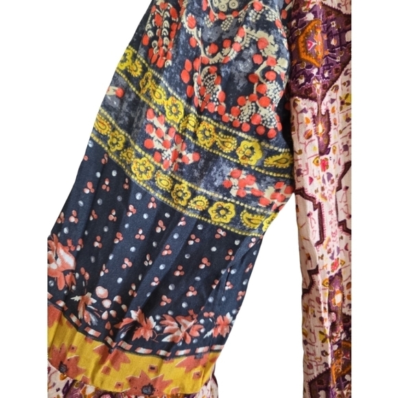 Umgee Daydream Believer Bohemian Bell Sleeve Mini Dress Medium Mixed Prints - Picture 9 of 12